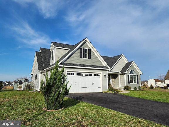 2nd image of 815 Abagail Cir