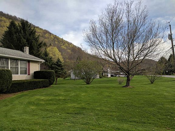 5th image of 134 Delside Dr
