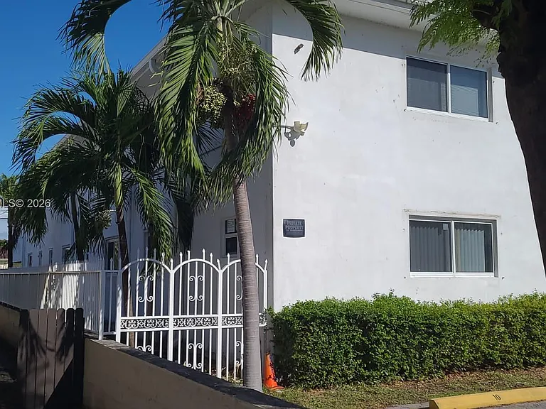1719 Wiley St #2 — Photo 35