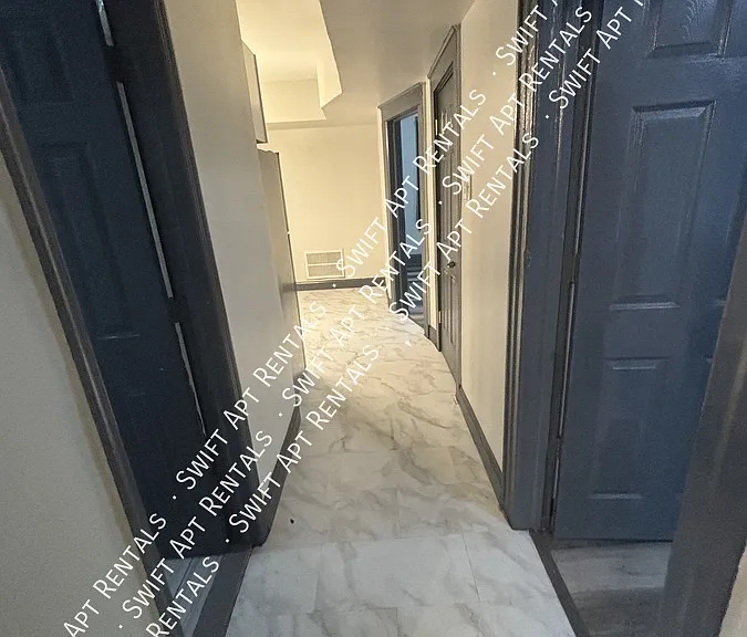 875 S 20th St — Photo 3