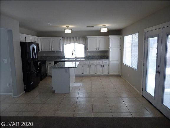 5th image of 3537 Spring Vistas Dr