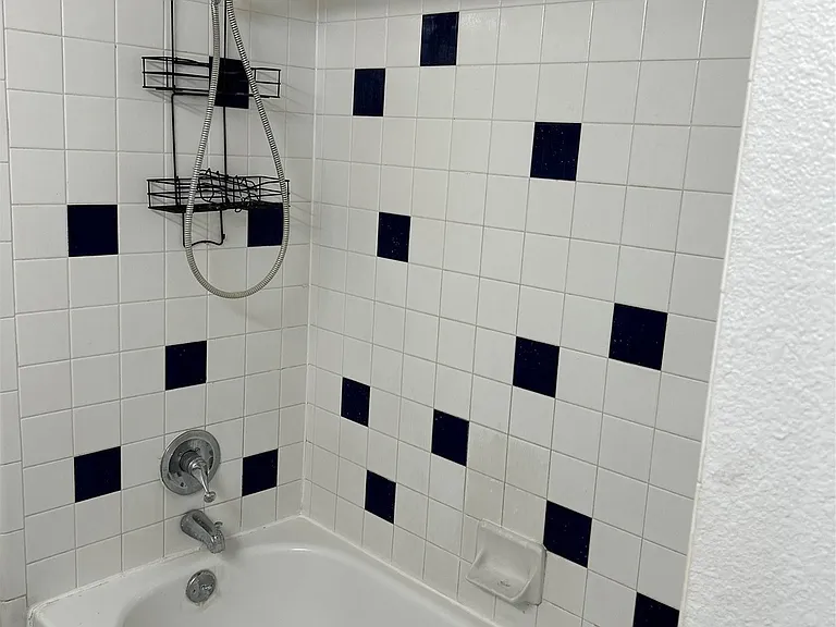 9 Oak Cir — Photo 18