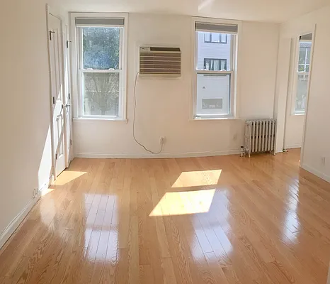 Rented by Brooklyn Real Estate Services | media 22