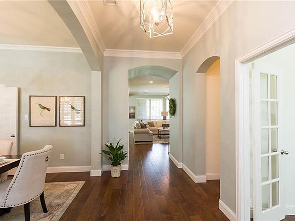 4th image of 3615 Meadow Bluff Ln