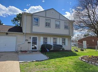 512 Angela Ct, Hampton, VA 23669