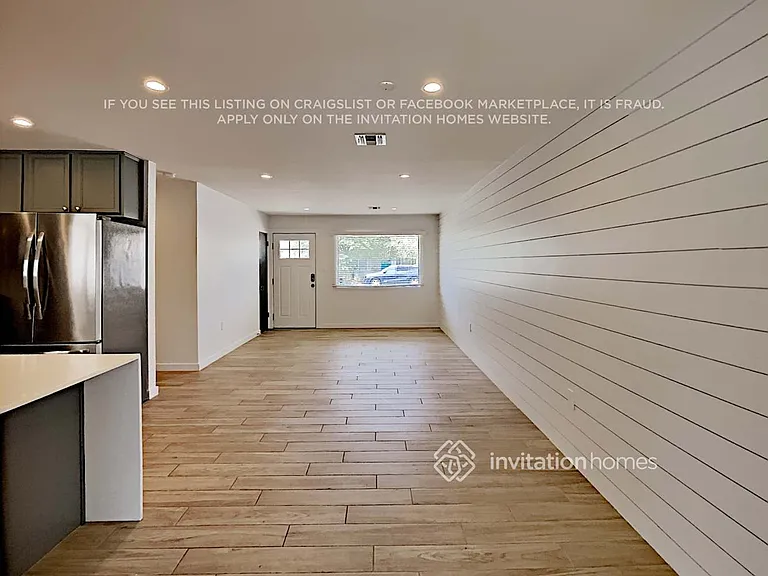 1017 W Elna Rae St — Photo 8