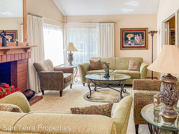 3rd image of 10656 Porto Ct