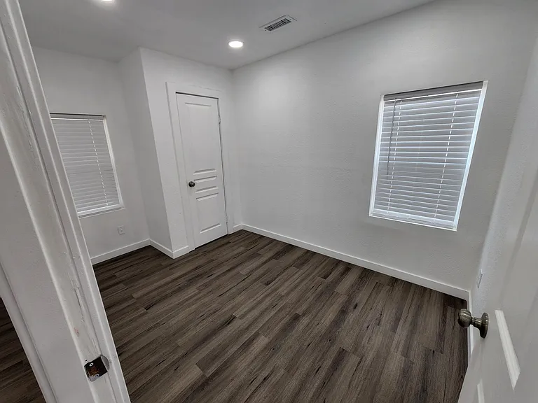 4788 Williams St — Photo 5