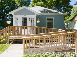 303 N Webster St, Greenville, MI 48838