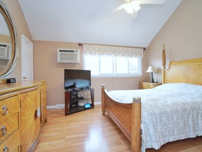 35 Dover Grn, Staten Island, NY, 10312