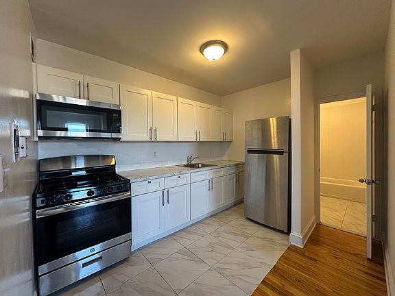 4th image of 363 Grand Ave APT 5A