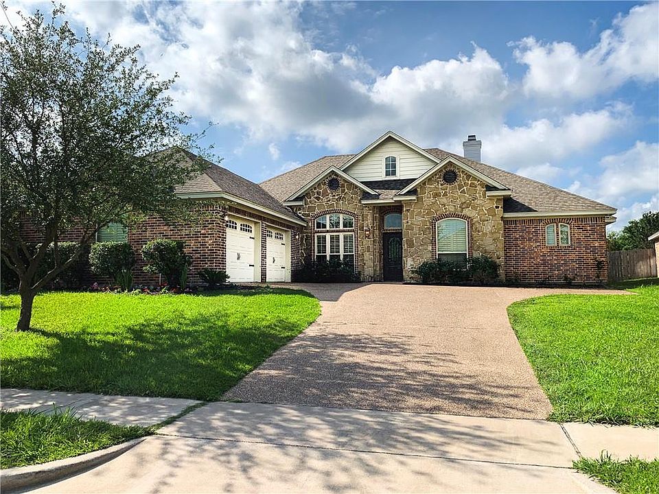 1st image of 331 Canterbury Dr