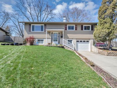 1430 Gentry Rd, Hoffman Estates, IL, 60169