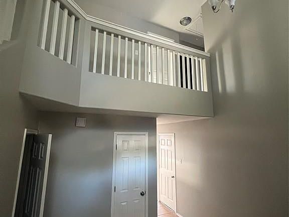 4th image of 6302 Macquarie Dr