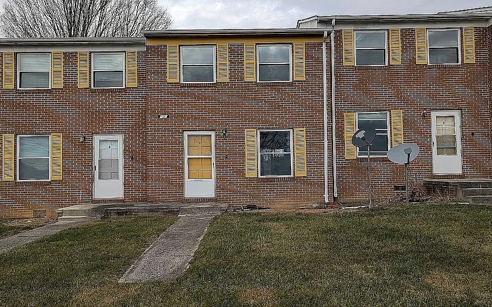 1st image of 302 Musser Ave #A