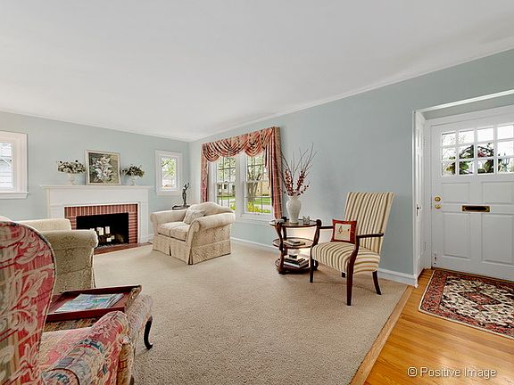 3rd image of 307 Leitch Ave