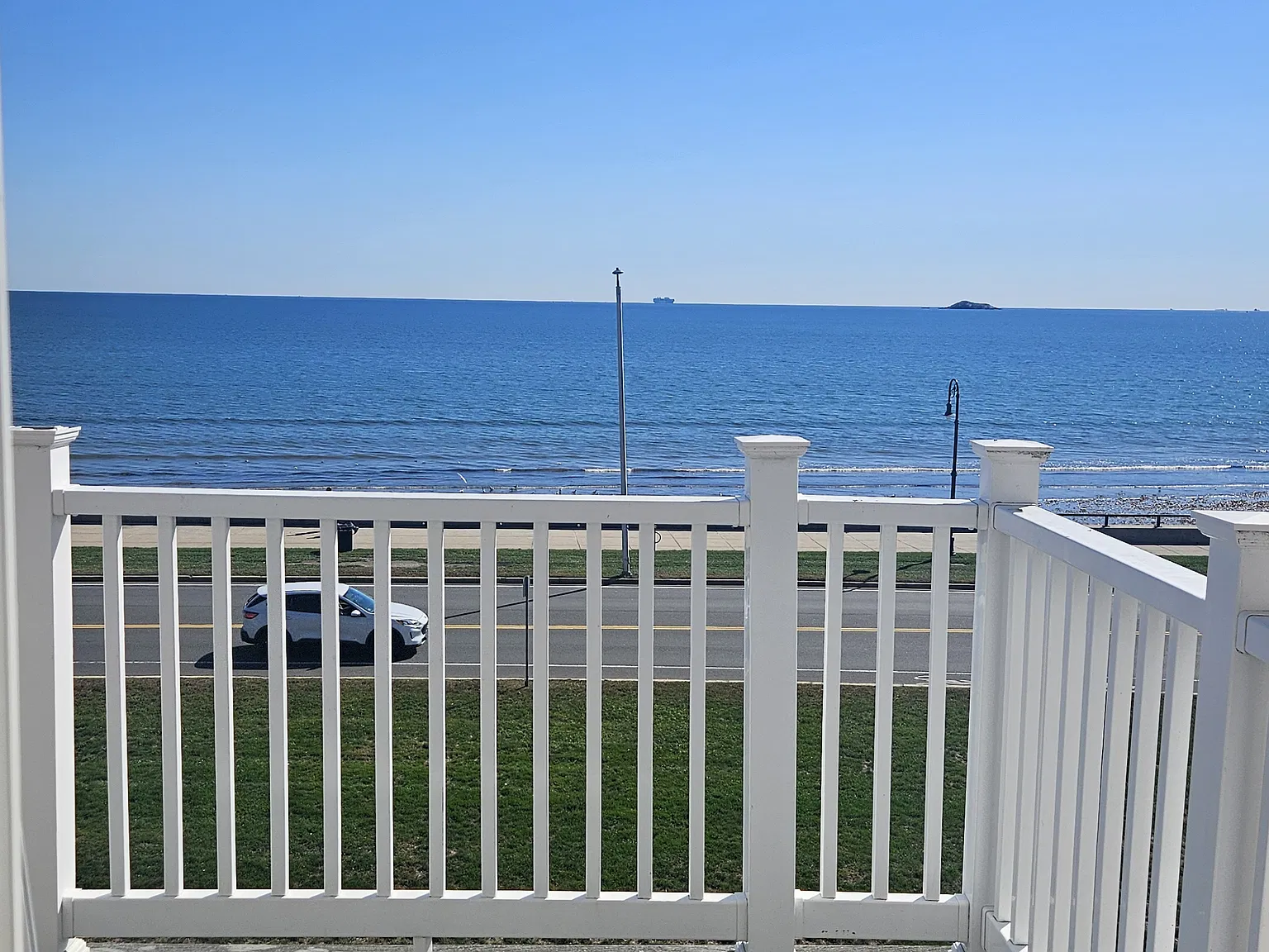 1 bed, 1.0 bath, $2,100 — Photo 3