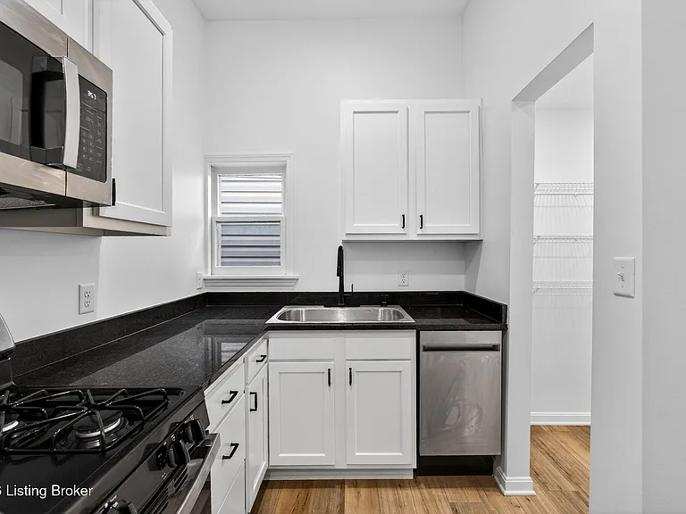 508 Lilly Ave — Photo 17