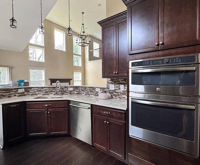 1166 Lenox Ct — Photo 9