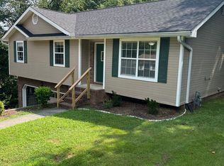 1518 E Crane St, Rossville, GA 30741