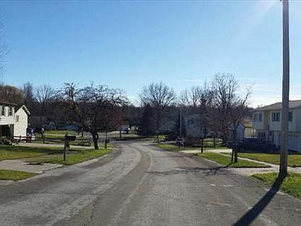 2nd image of 4816 Foxboro Ct