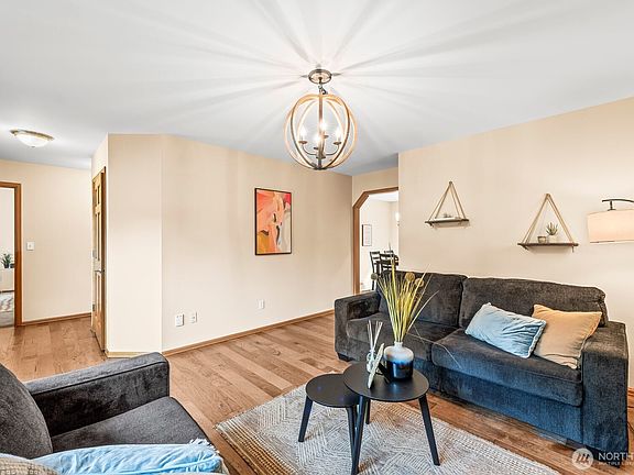 4th image of 6703 65th Avenue NW