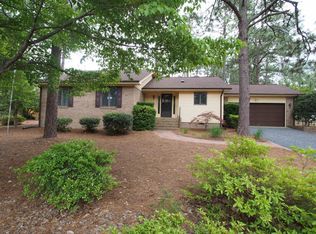 1555 Longleaf Dr E, Pinehurst, NC 28374