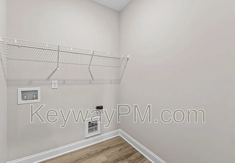 2096 Denmark Ave SE — Photo 5