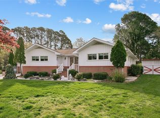 461 Elizabeth Lake Dr, Hampton, VA 23669