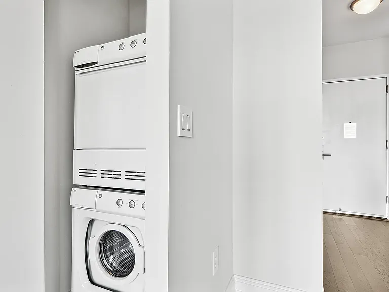 125 W 31st St #50B — Photo 7
