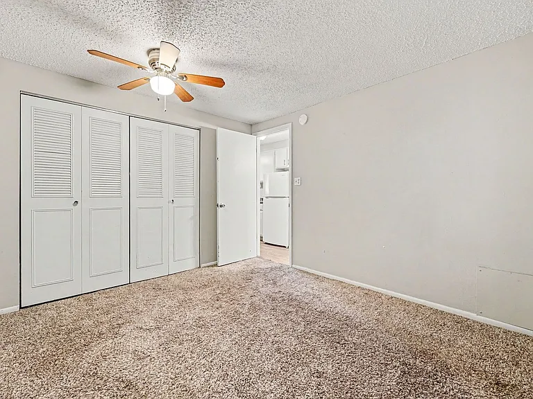 1245 N Lafayette St — Photo 17