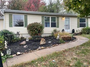 4981 N Burning Bush Ct, Columbia, MO 65202