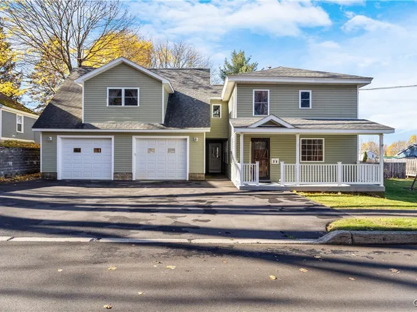 36 Herrick St, Oswego, NY 13126
