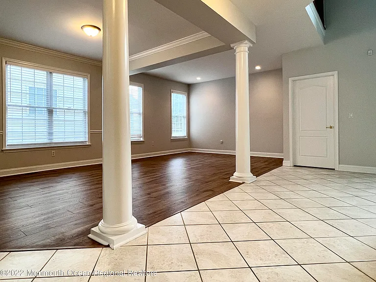 1 Hendrickson Ct — Photo 7