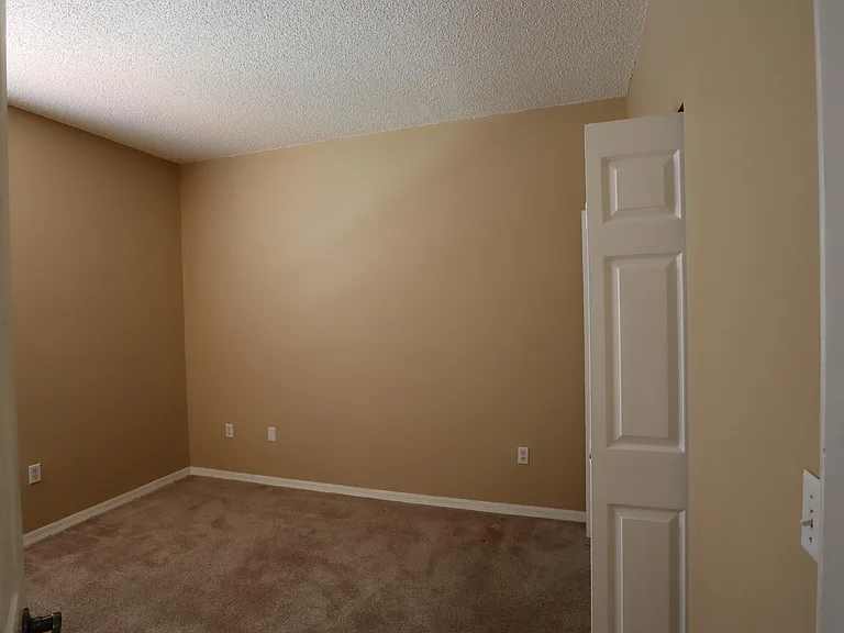 2202 SE 17th Ave — Photo 23