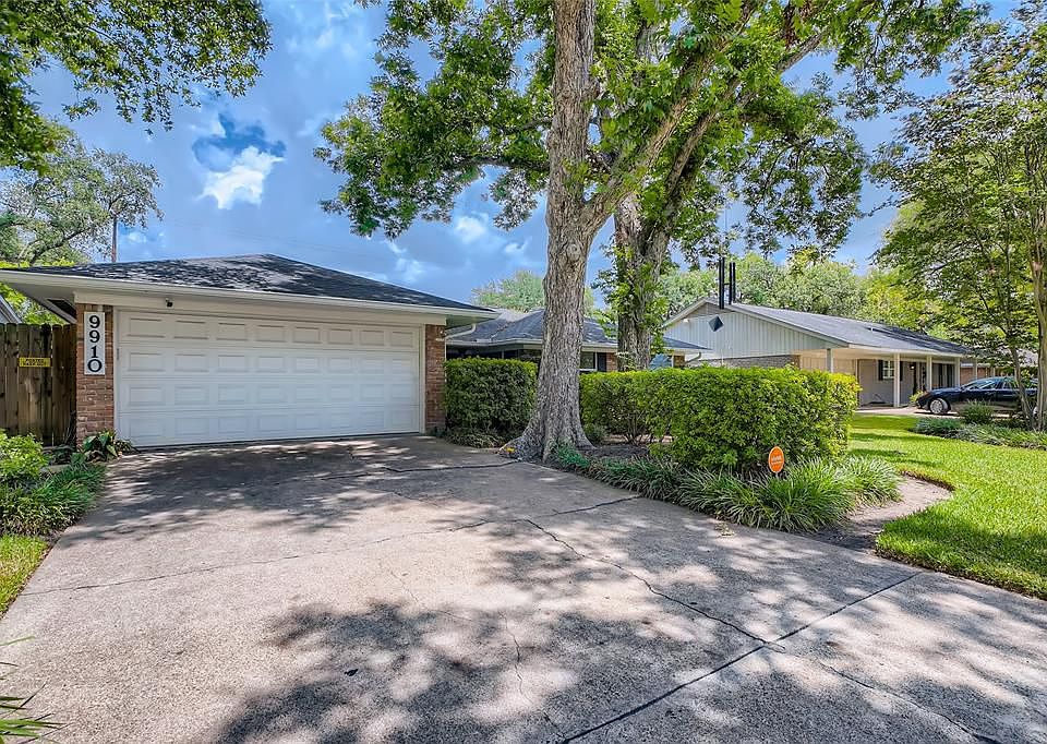 1st image of 9910 Pine Lake Dr