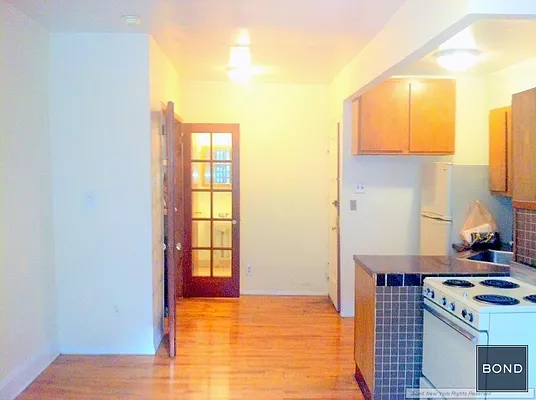 Rented by Bond New York | media 8