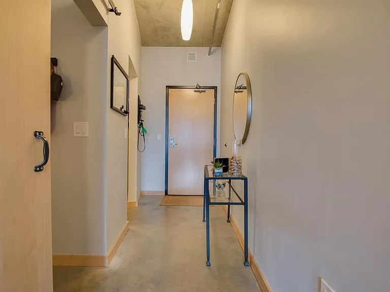 720 N 4th St #512 — Photo 17