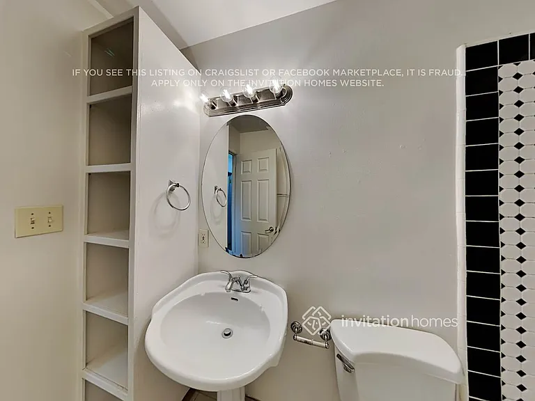 5884 Revelstok Dr — Photo 14