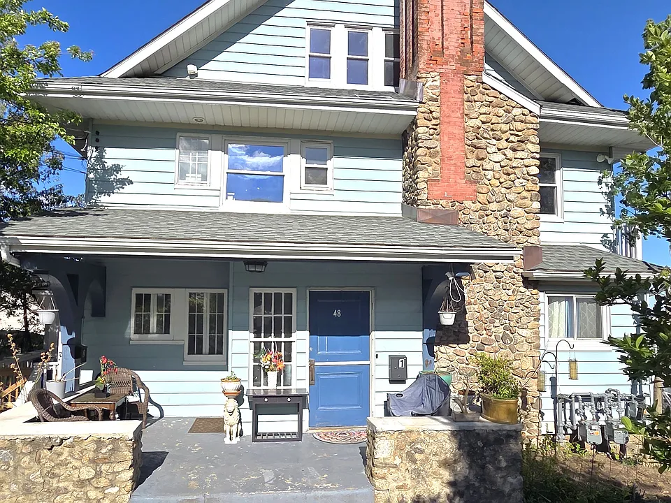 48 Elmwood Ave #2