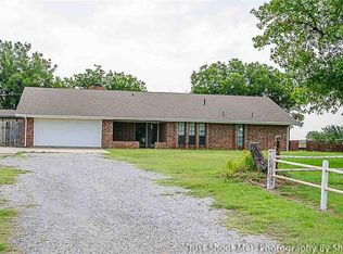 3701 S 16th St, Chickasha, OK 73018