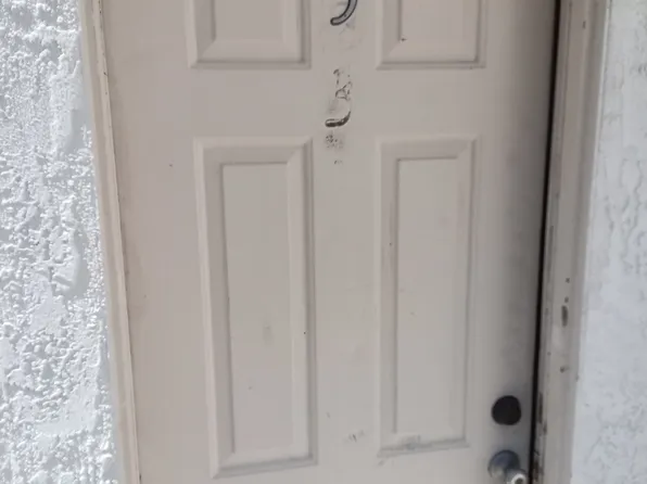 390 Riverfront Dr, Bullhead City, AZ