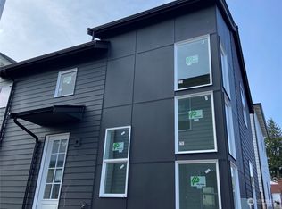 4404 37th Ave SW #D, Seattle, WA 98126