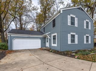 27095 Sleepy Hollow Dr, Westlake, OH 44145