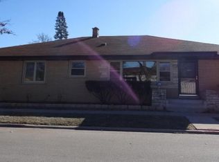 6901 W Fiebrantz Ave, Milwaukee, WI 53216