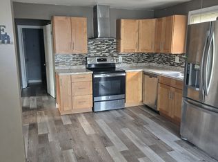 434 Liverpool Ave, Pawtucket, RI 02861