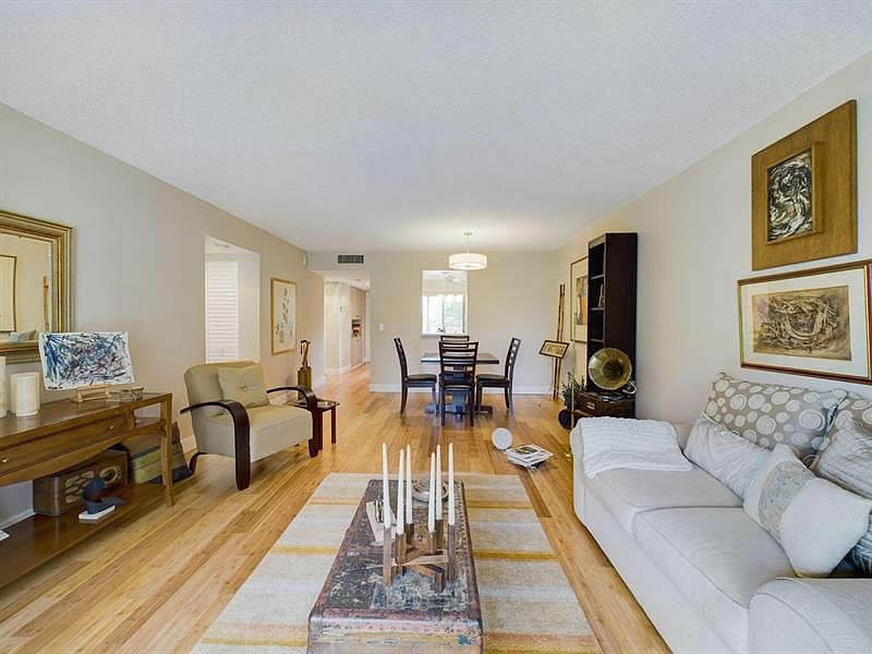 1st image of 7267 Huntington Ln APT 402