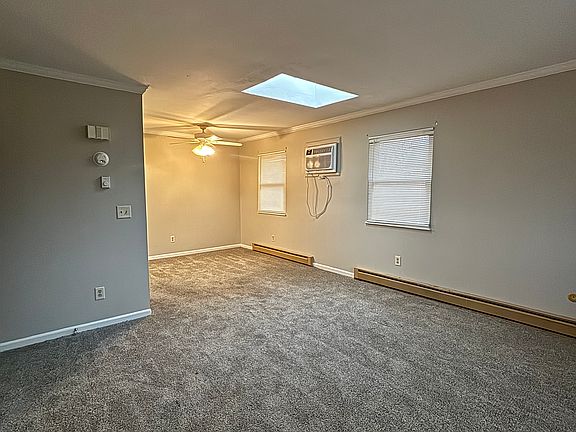 2nd image of 4534 Elliot Ave APT 3