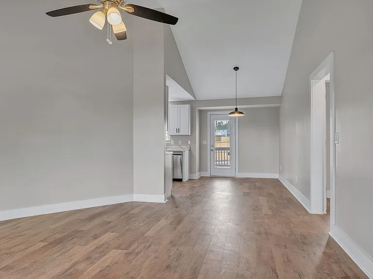 1245 Pierce Rd — Photo 9