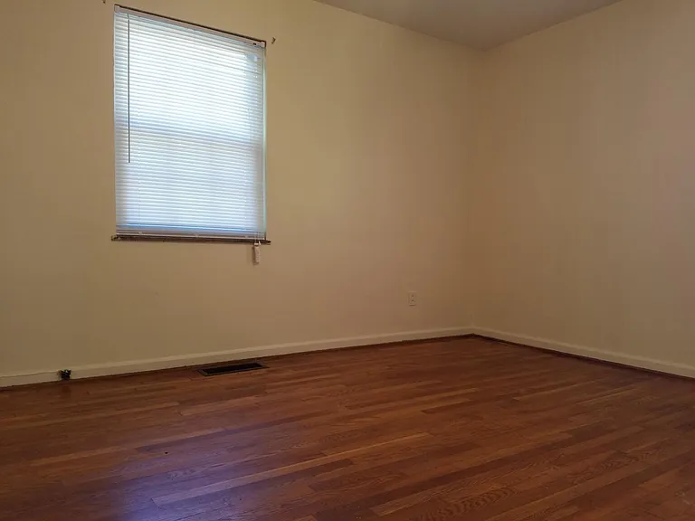 2872 Sherwood Rd #C — Photo 6